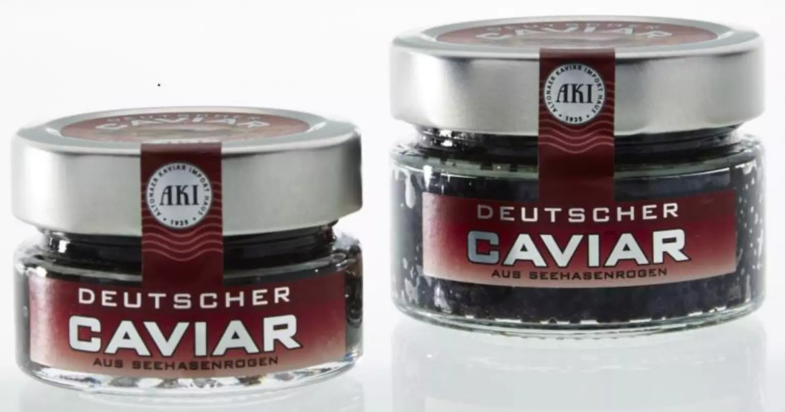 Zwei Gläser deutscher Caviar aus Seehasenrogen